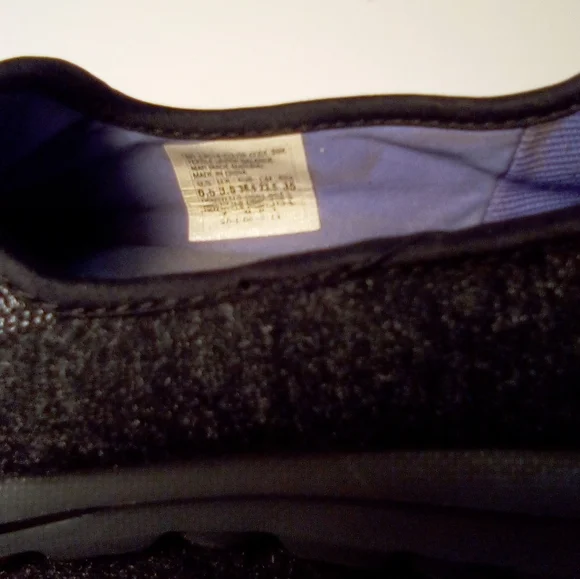 Skechers Go Walk Womens Size 6.5 Black Slip On Shoes Pre-owned No Box - Picture 10 of 15